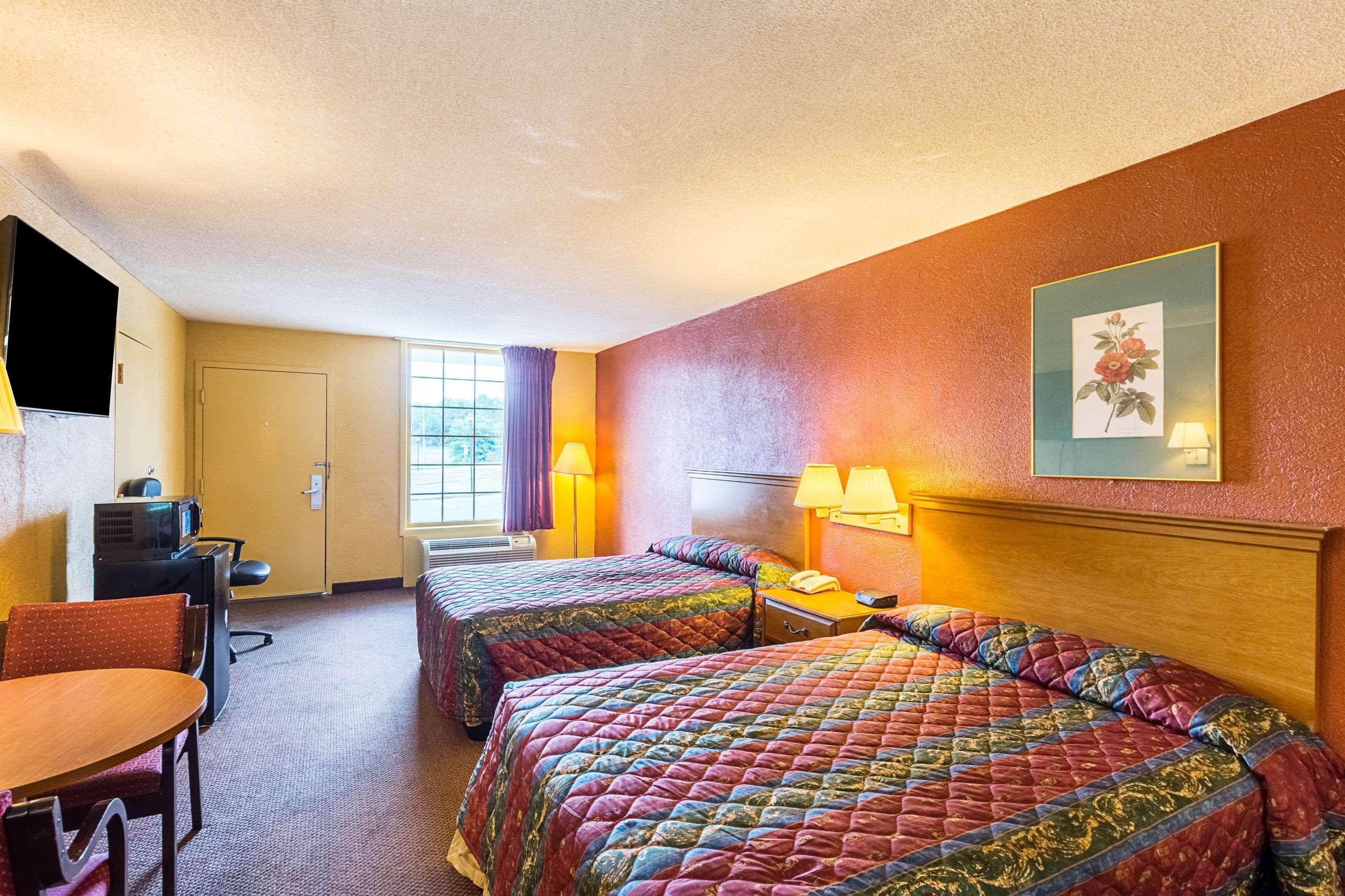 Orangeburg Inn & Suites Εξωτερικό φωτογραφία