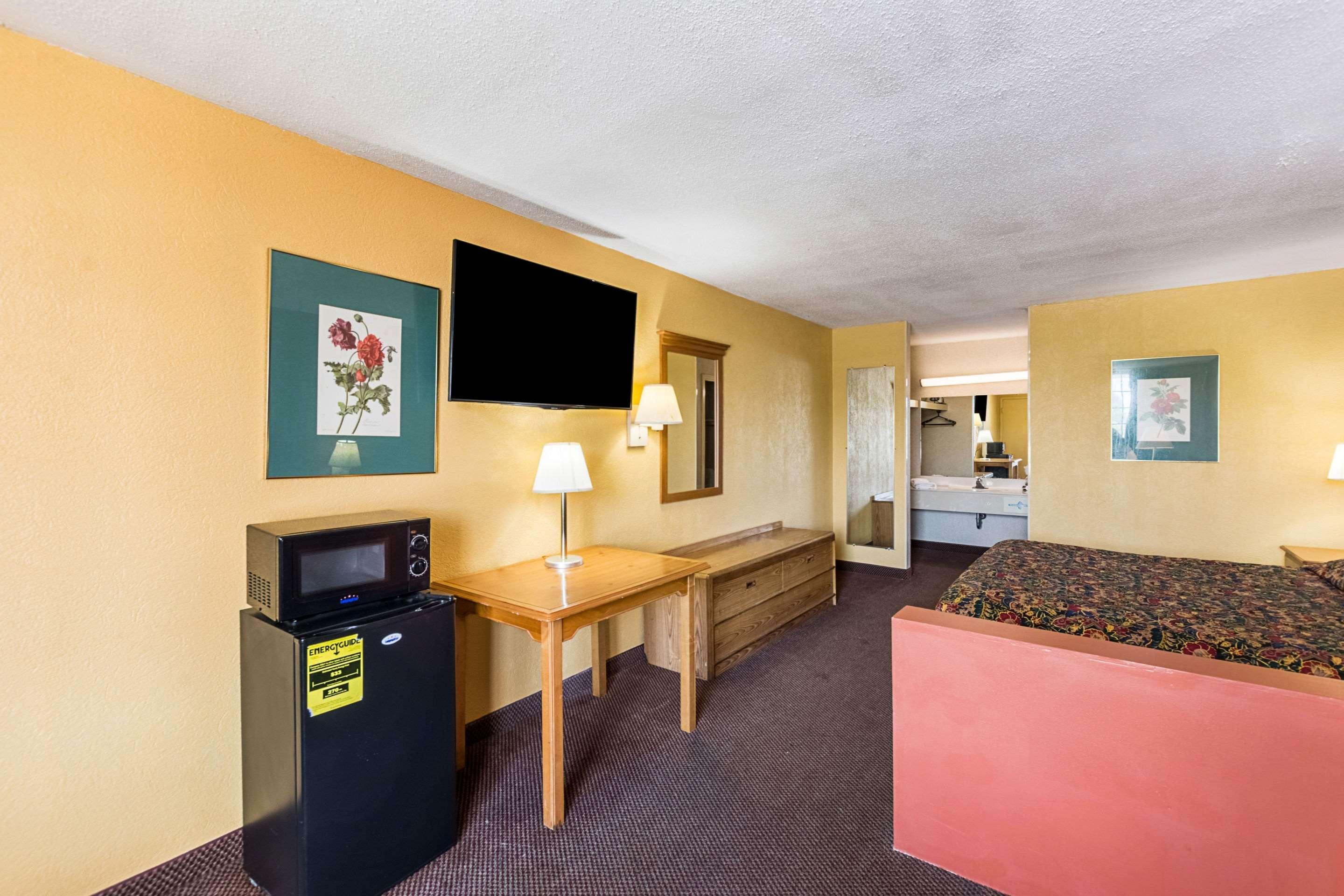 Orangeburg Inn & Suites Εξωτερικό φωτογραφία