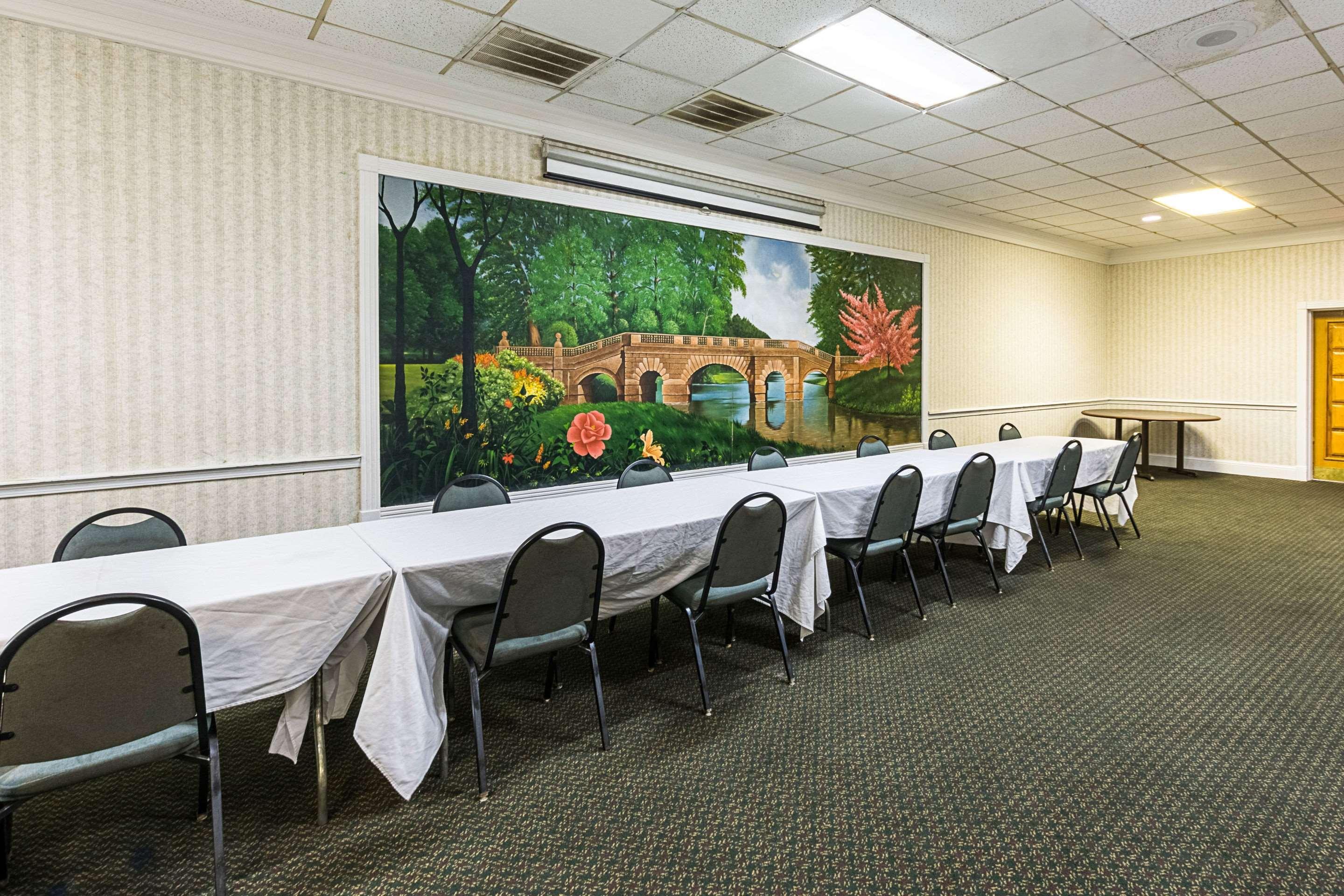 Orangeburg Inn & Suites Εξωτερικό φωτογραφία